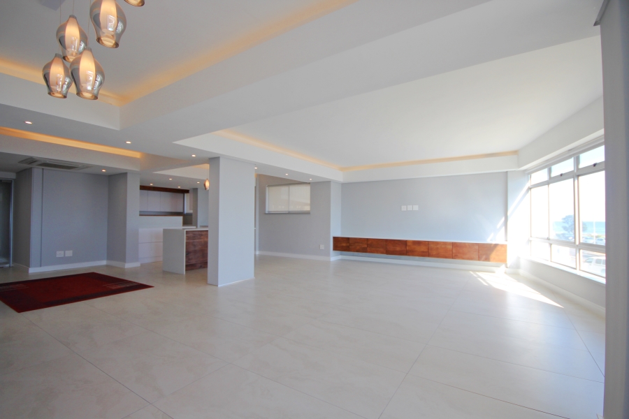 3 Bedroom Property for Sale in Three Anchor Bay Western Cape